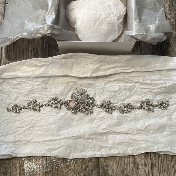 Maria Elena Bridal Headpiece main image 7